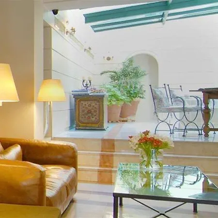 Philippos Hotel 3*